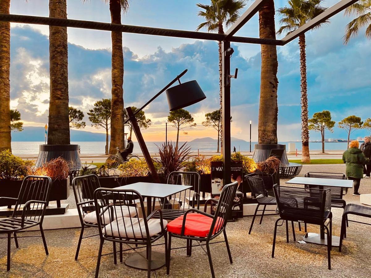 Queen Isabella Premium Hotel Vlorë Exterior foto